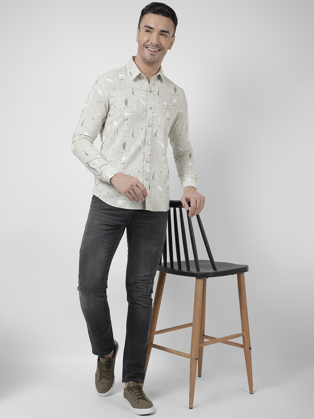 Numero Uno Men Abstract Green Shirt